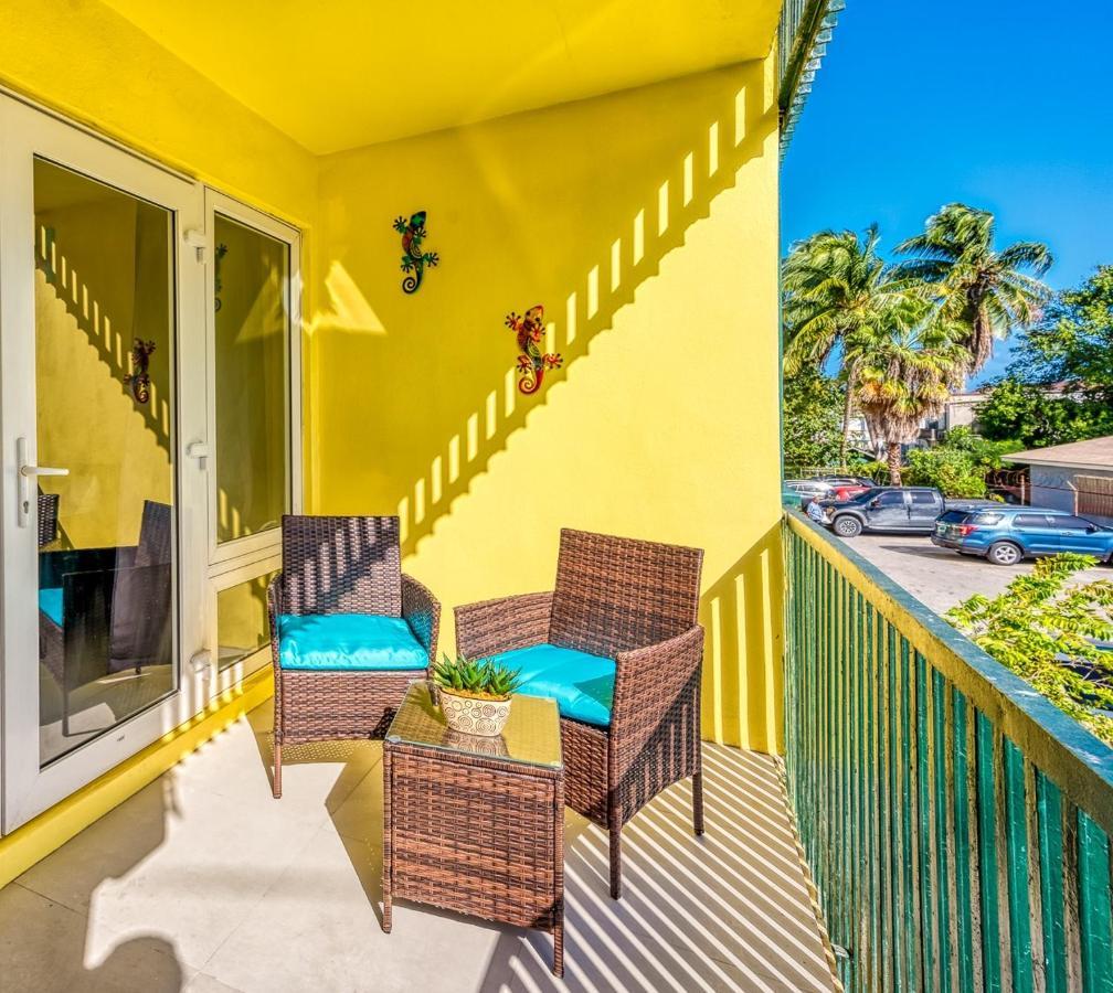 Lovely Apartment Near Beach, Downtown, 24H Security, Pool Nassau Eksteriør billede