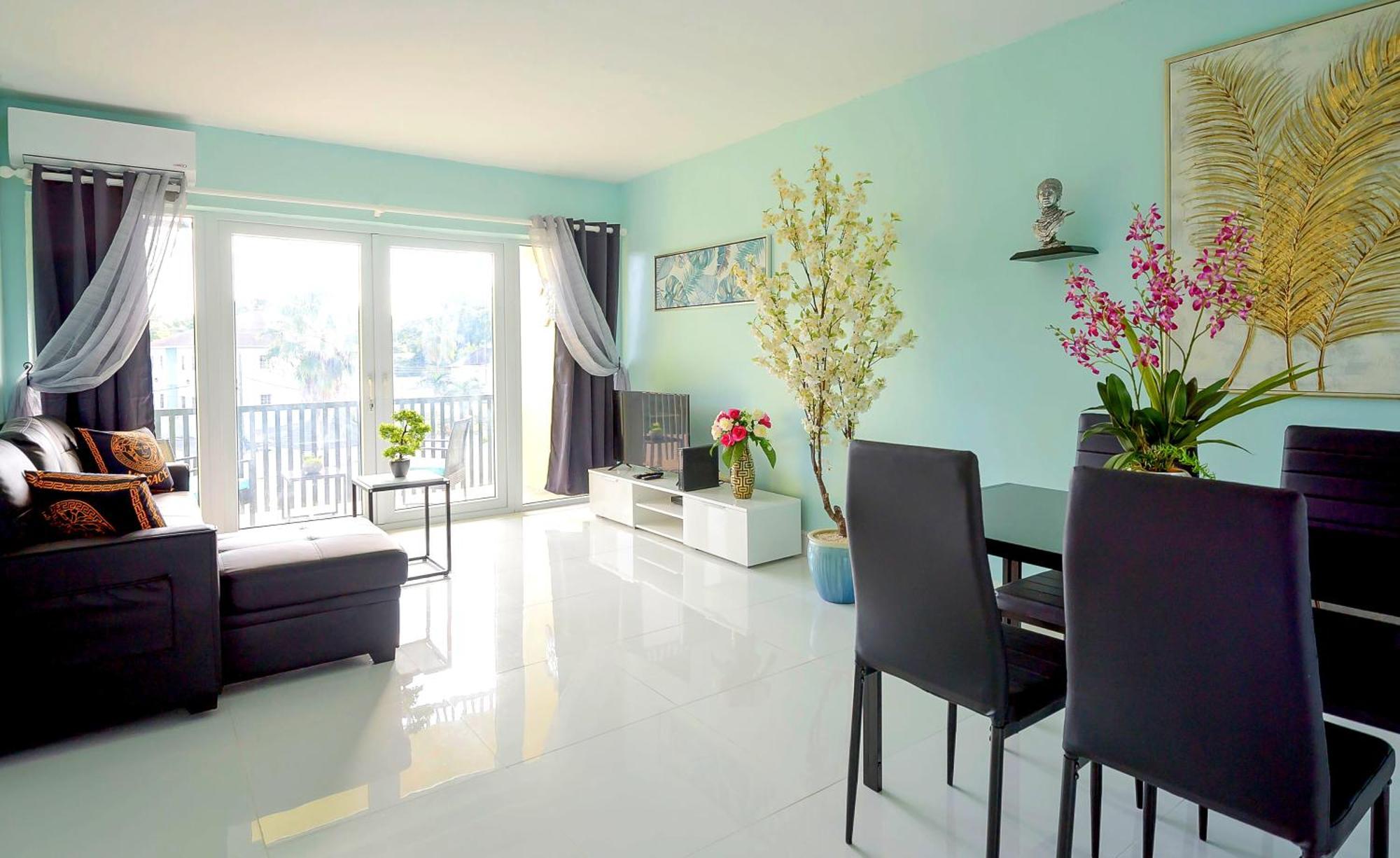 Apartment In Downtown At The Beach Nassau Eksteriør billede